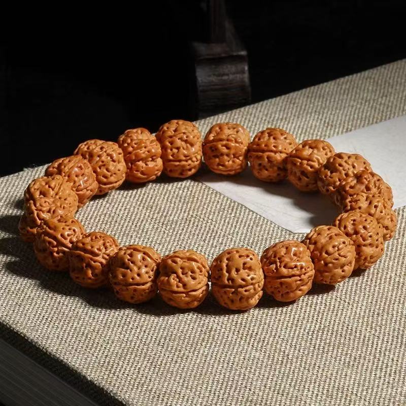 Artistic bracelets